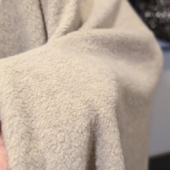 Vintage Penmans Fleece Poncho Sweater Fringe Winter Khaki Beige Womens One Size - Picture 7 of 12